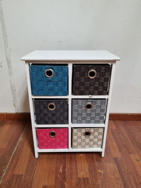 Mueble Organizador Blanco con Cajones de Colores