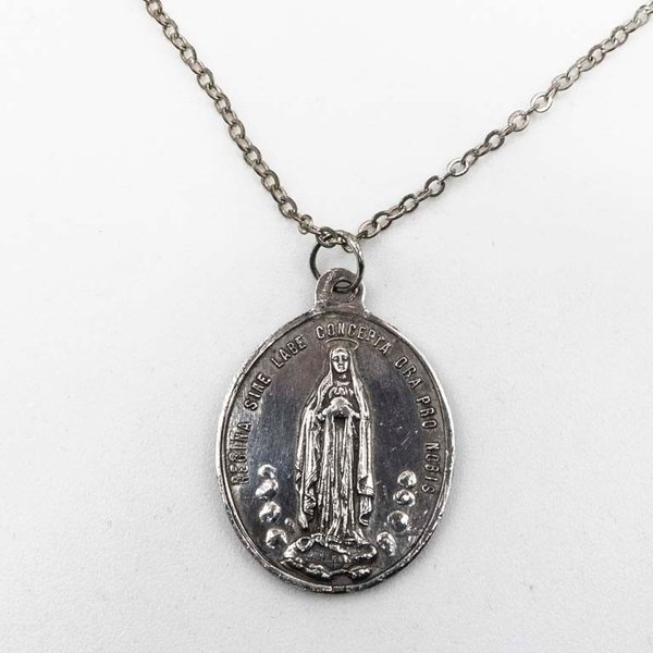 Cadena de Plata con Dije Religioso de la Virgen de la Guardia de Honor