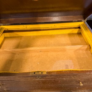 Mueble Antiguo de Madera con Cajón y Puertas - imagen 2