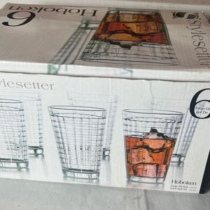 Lote anterior: Juego de 6 Vasos de Vidrio Facetado Stylesetter Hoboken