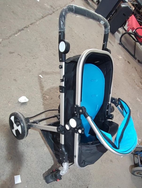 Coche de bebé en aluminio - imagen 4