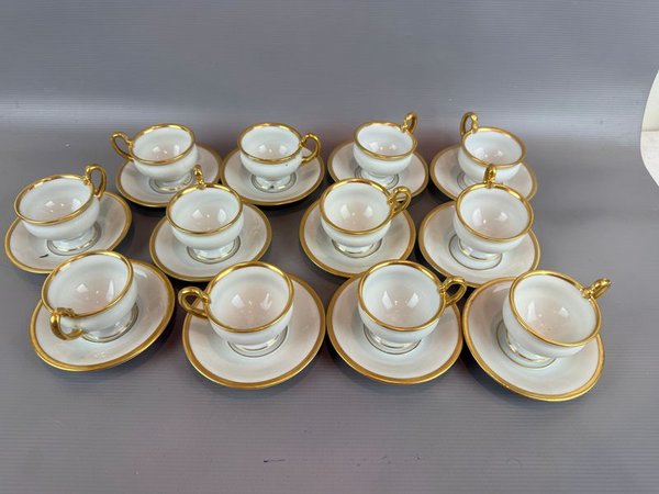 Juego de Té Completo de Porcelana Blanca con Bordes Dorados - 12 Piezas - imagen 1