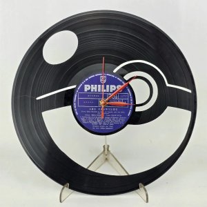 Reloj de Vinilo "Pokebola" con Agujas Rojas - imagen 3