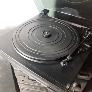 Equipo de Música Kenwood Completo con Tocadiscos, Compactera y Control Remoto - imagen 3