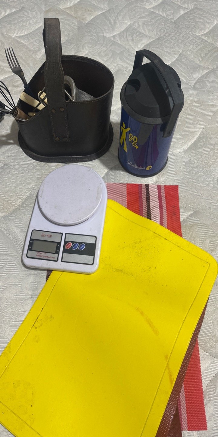 Balanza Digital, Termo y Accesorios de Cocina