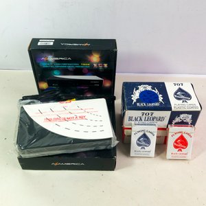 Dos Cajas de Cartas de Póker y Dos Canaletas - imagen 1