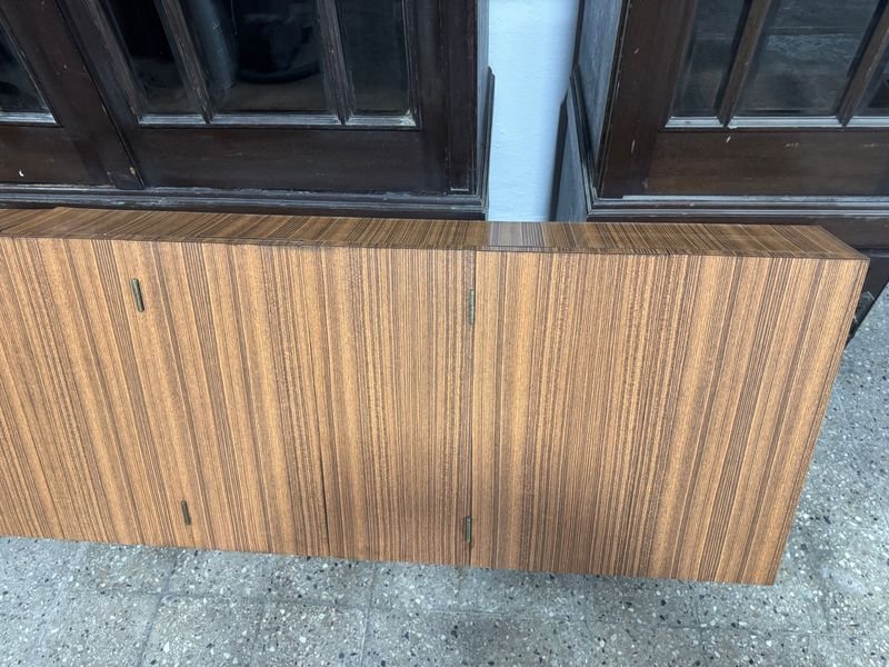 Estantería aérea de madera con estantes internos - imagen 3