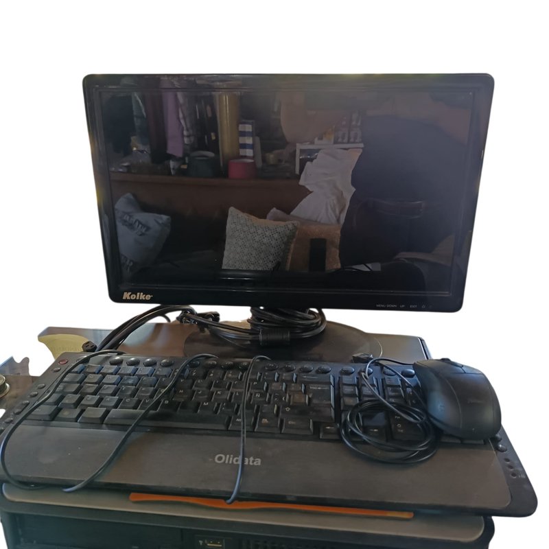 Computadora y accesorios Dell - imagen 4