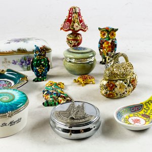 Doce piezas, alhajero en porcelana, figuras,  cuchara cantón - imagen 3