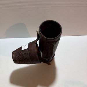 Forro de Termo de Cuero Artesanal con Diseño Repujado - imagen 4