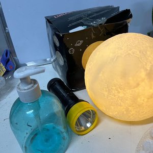 Lote Decorativo: Luna Luminosa, Cactus, Aros de Mimbre y Más - imagen 8