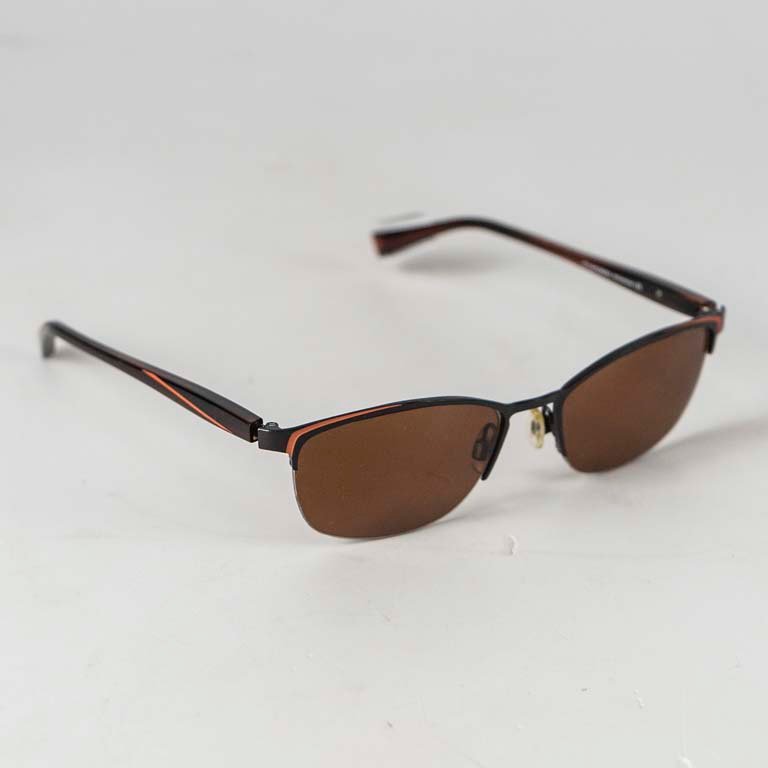 Lentes de sol con detalles - imagen 2