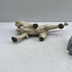 Estatuilla de León Rugiendo en Marmolina - imagen 6