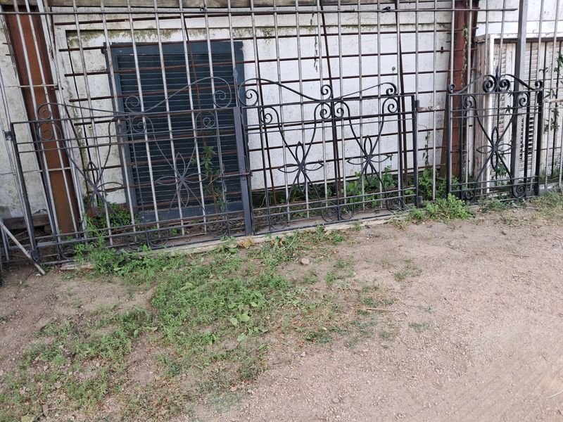 Item 883015 - Image 0