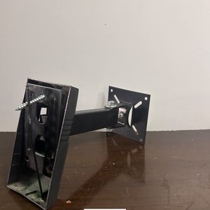 Lote siguiente: Soporte de Pared para TV Negro