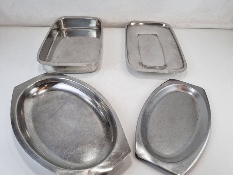 Bandejas de Metal con Formas Variadas - imagen 2