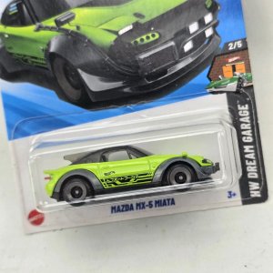 Hot Wheels Mazda MX-5 Miata HW Dream Garage 2025 - imagen 2