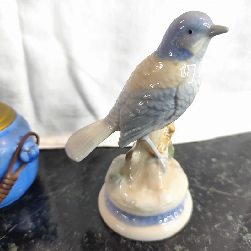 Figura de pajarito en porcelana alemana y accesorios - imagen 4
