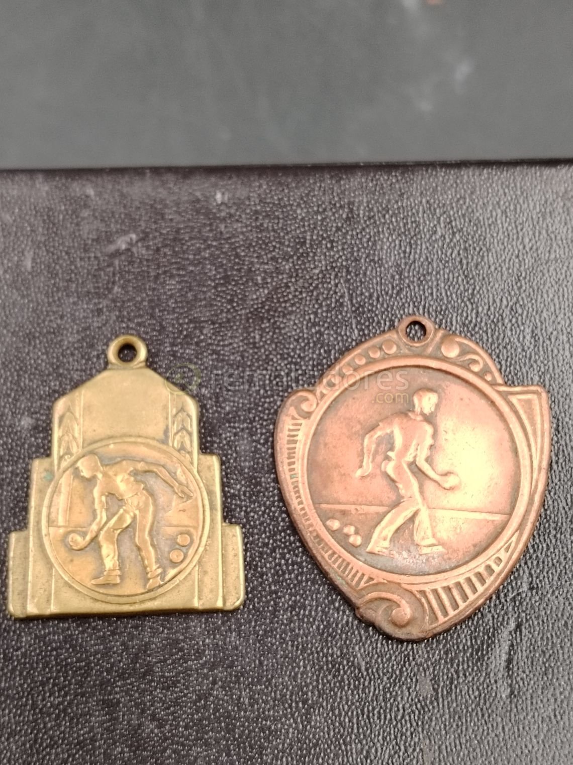 Medallas de Bochas y Trofeo conmemorativo