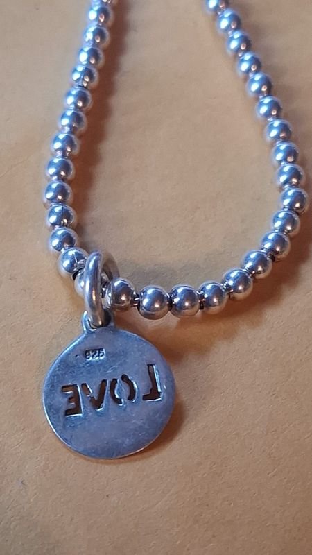 Pulsera de plata con detalles en plata y azul - imagen 2