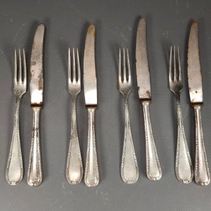 Lote de 10 Cubiertos para Postre Sellados con Diseño en Relieves - imagen 6