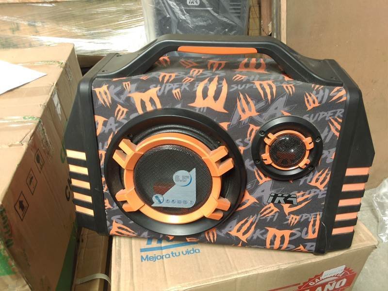 Parlante IKA Mediano con Diseño Naranja y Negro