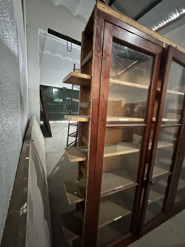 Librería de madera con puertas de cuatro - imagen 6