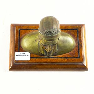 Busto en Bronce sobre Base de Madera - imagen 2