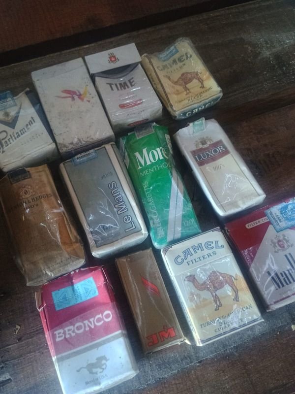 Colección de cajas de cigarros - imagen 2