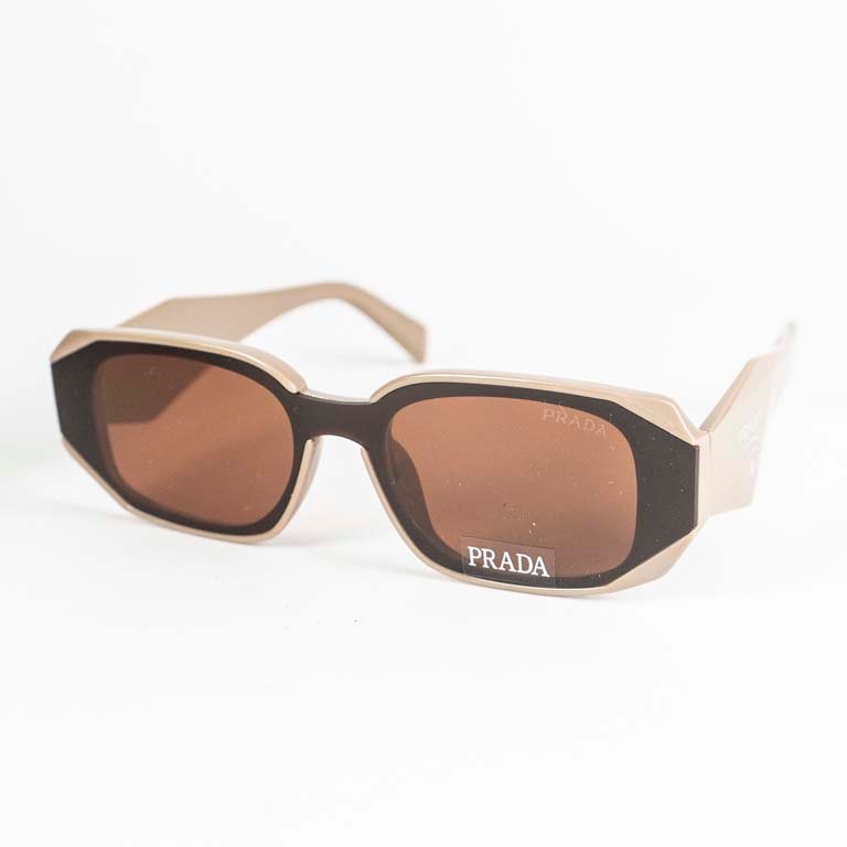 Lote anterior: Lentes de sol Prada imitación