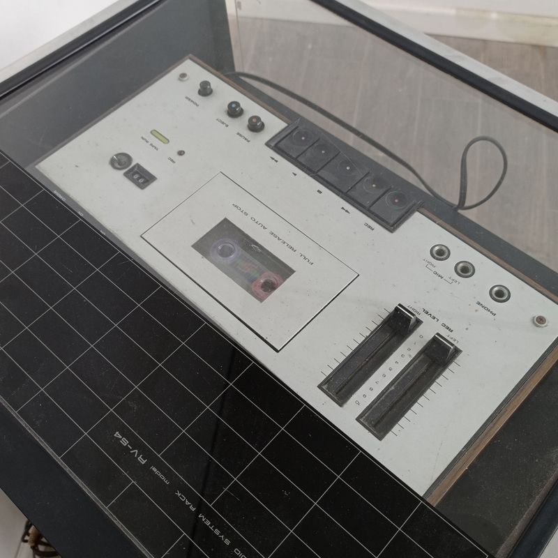 Equipo de música AKAI con mueble en venta - imagen 3