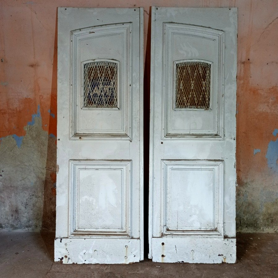 Puertas exteriores de tablero en cedro deterioradas - imagen 2
