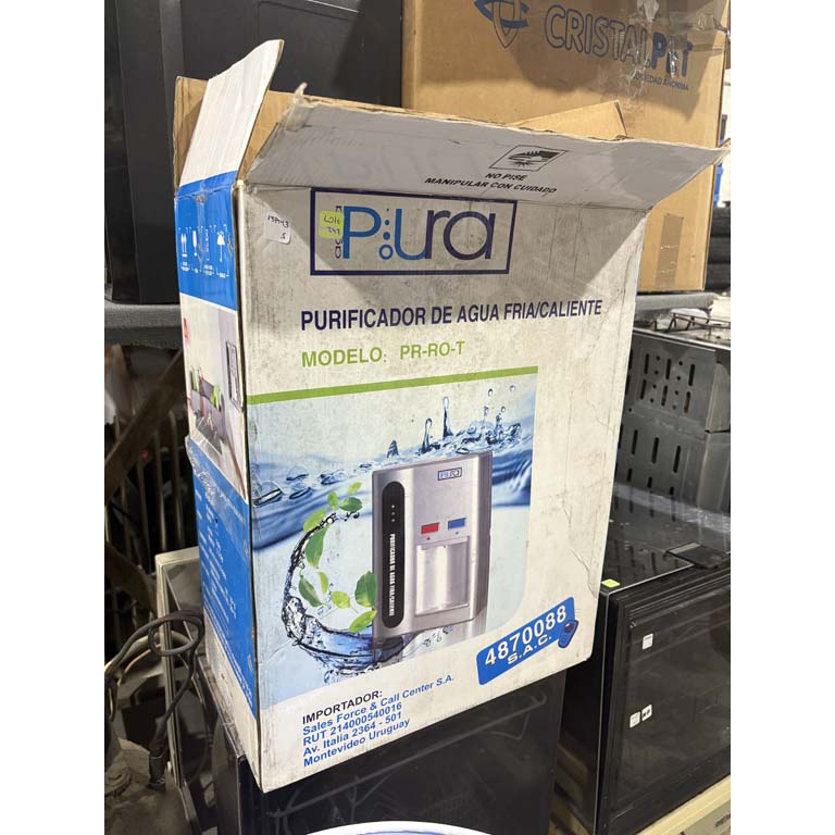 Purificador de agua caliente y fría en caja, a la vista