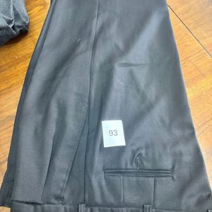 Lote siguiente: Pantalón de Vestir Negro Talle 56 Marca Zeman