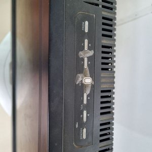 Televisor AOC 32 Pulgadas con Parlantes Integrados - Para Reparar - imagen 4