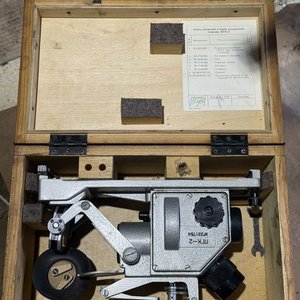 Lote de Accesorios para Rectificadora: Carro de Desplazamiento, Instrumento de Centrado y Porta-Piedras - imagen 16