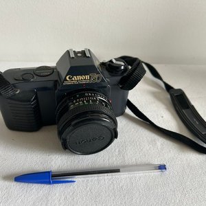 Lote anterior: Cámara de Fotos Analógica Canon T50 con Lente