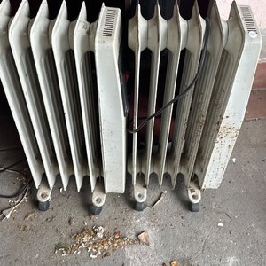 Lote siguiente: Dos radiador 