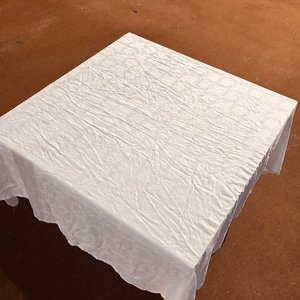 Manteles Blancos con Diseño Floral - 140x150 cm - imagen 2