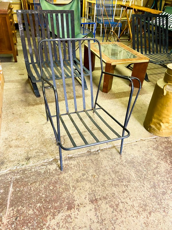 Sillón de Metal Negro Estilo Industrial