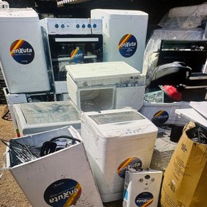 Gran Cantidad de Electrodomésticos y Artículos para Servicio - imagen 3