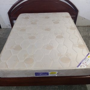 Lote anterior: Colchón 2 Plazas Marca Tamesis - Medidas 185x135x20 cm