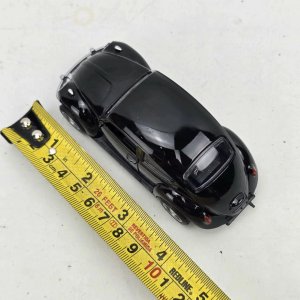 Auto a Escala Metálico Negro Volkswagen Escarabajo - imagen 4