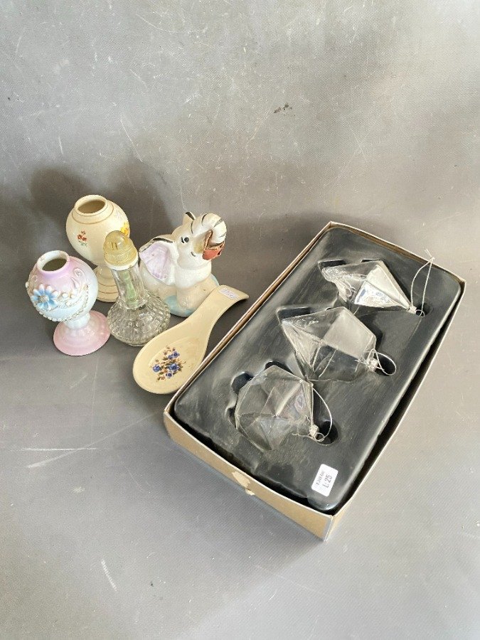 Lote siguiente: Colección de decoración en vidrio y cerámica