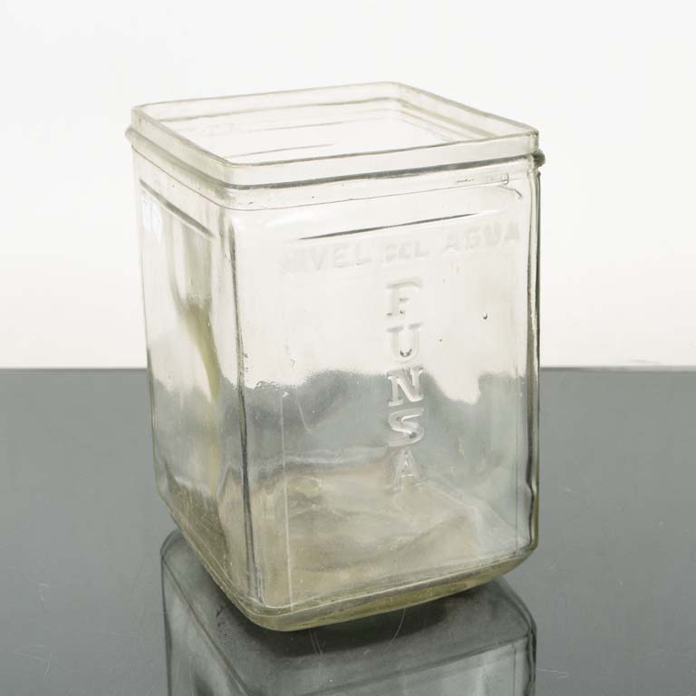 Lote siguiente: Vaso de batería antiguo Funsa - Medidas: 20x20x28cm