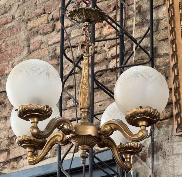 Araña de bronce de 4 luces