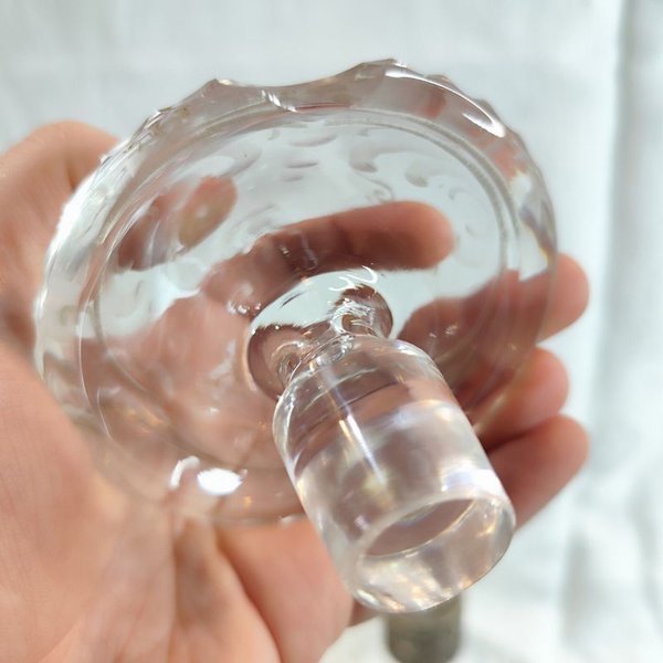 Botellón de cristal tallado al ácido con tapón en plata - imagen 2