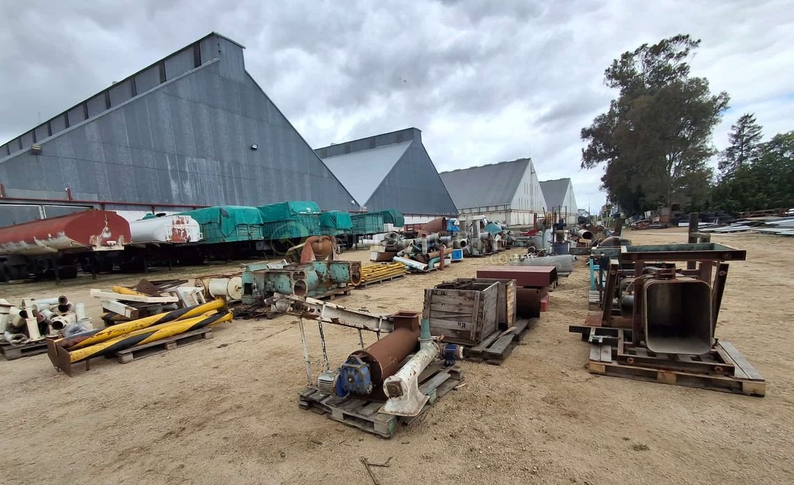 Lote de Maquinaria Industrial y Equipamiento Agrícola