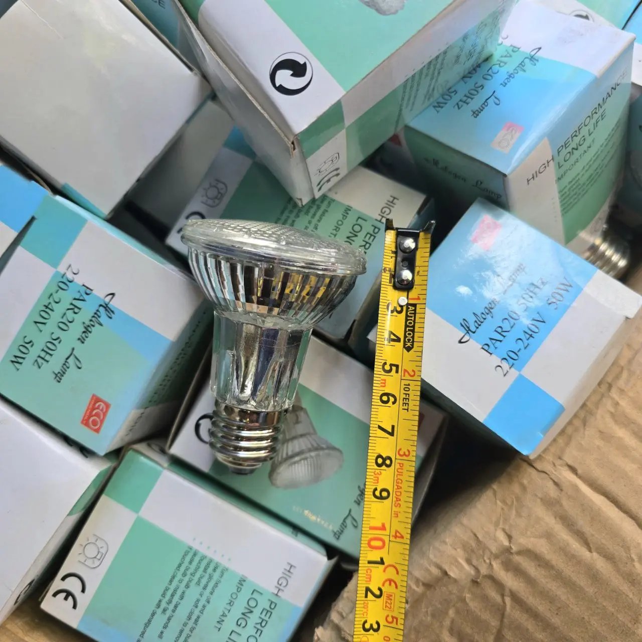 Lámparas E27 en cajas con especificaciones - imagen 3
