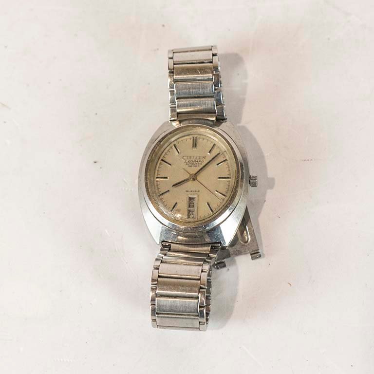 Lote anterior: Reloj Citizen Vintage con Detalle
